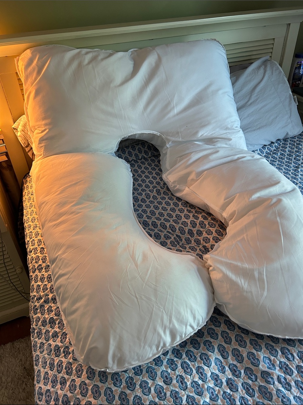 White U-Shape Full Body Pillow for Supportive Night Rest